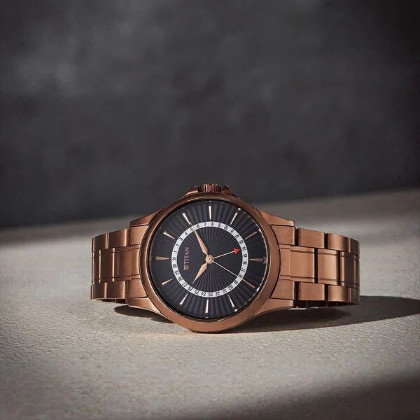 Titan 10038QM01 | Titan Karishma Quartz Analog with Date Black Dial Stainless Steel Strap Watch For Men