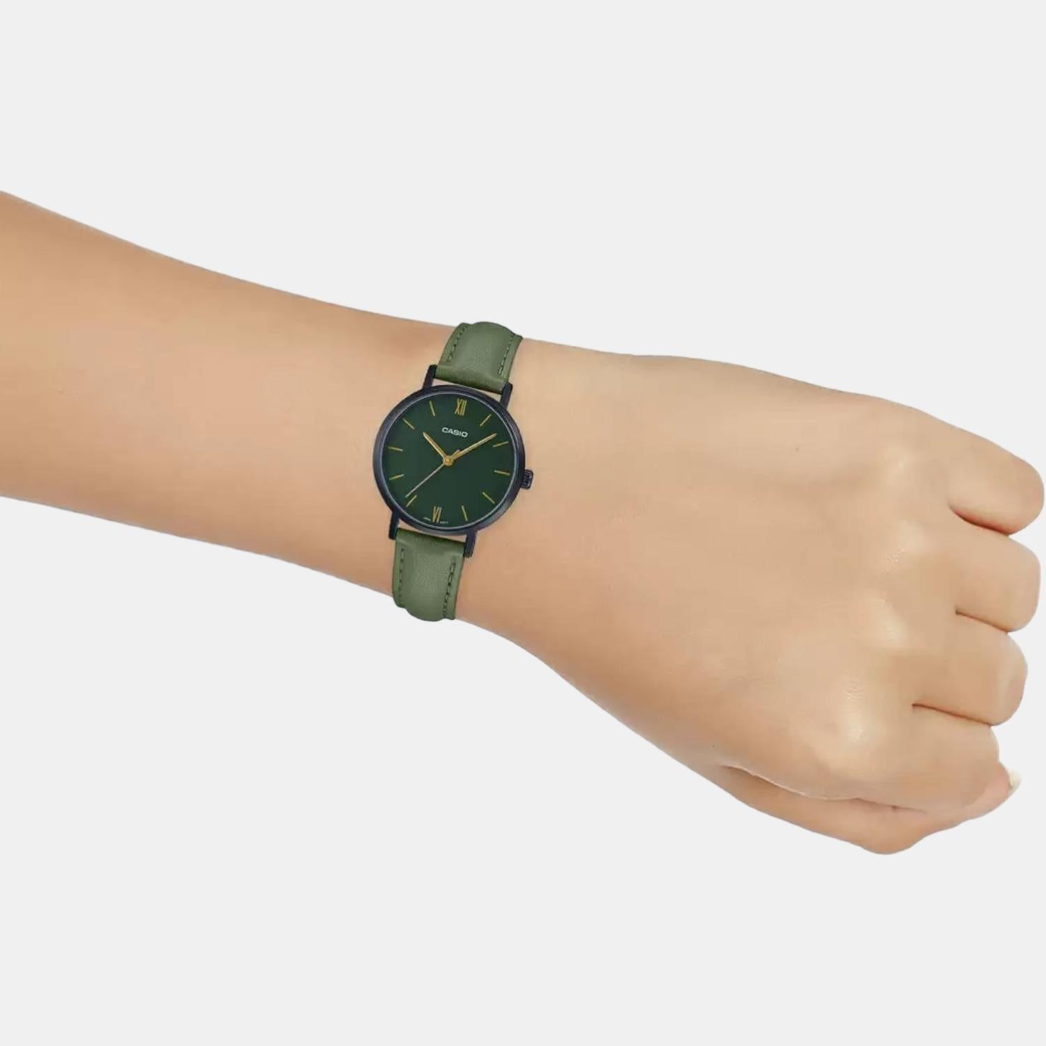 Enticer Women Quartz Green Dial Analog Leather Watch A2002
