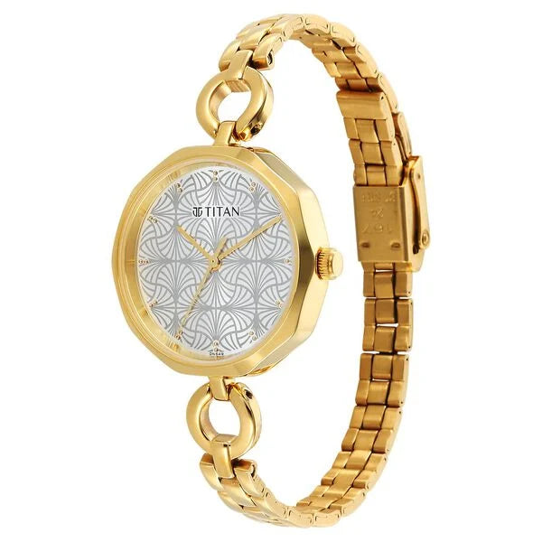 Titan 2702YM01 | Titan Karishma Silver Dial Watch for Women