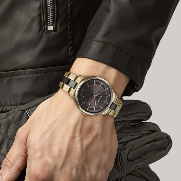 Titan 90142KD02 | Titan Slim Ceramic Fusion Quartz Analog with Date Grey Dial Stainless Steel Strap Watch For Men