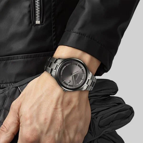 Titan 90142QM06 | Titan Clasique Slim Quartz Analog with Date Grey Dial With Grey Color Stainless Steel Strap Watch For Men