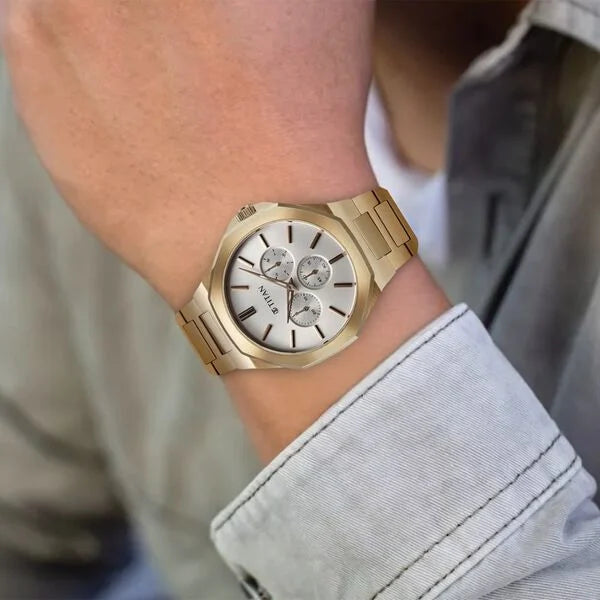 Titan 90198WM01 | Titan Classic Slim Multifunction Multifunction Silver Dial Carnation Gold Stainless Steel Strap Watch For Men