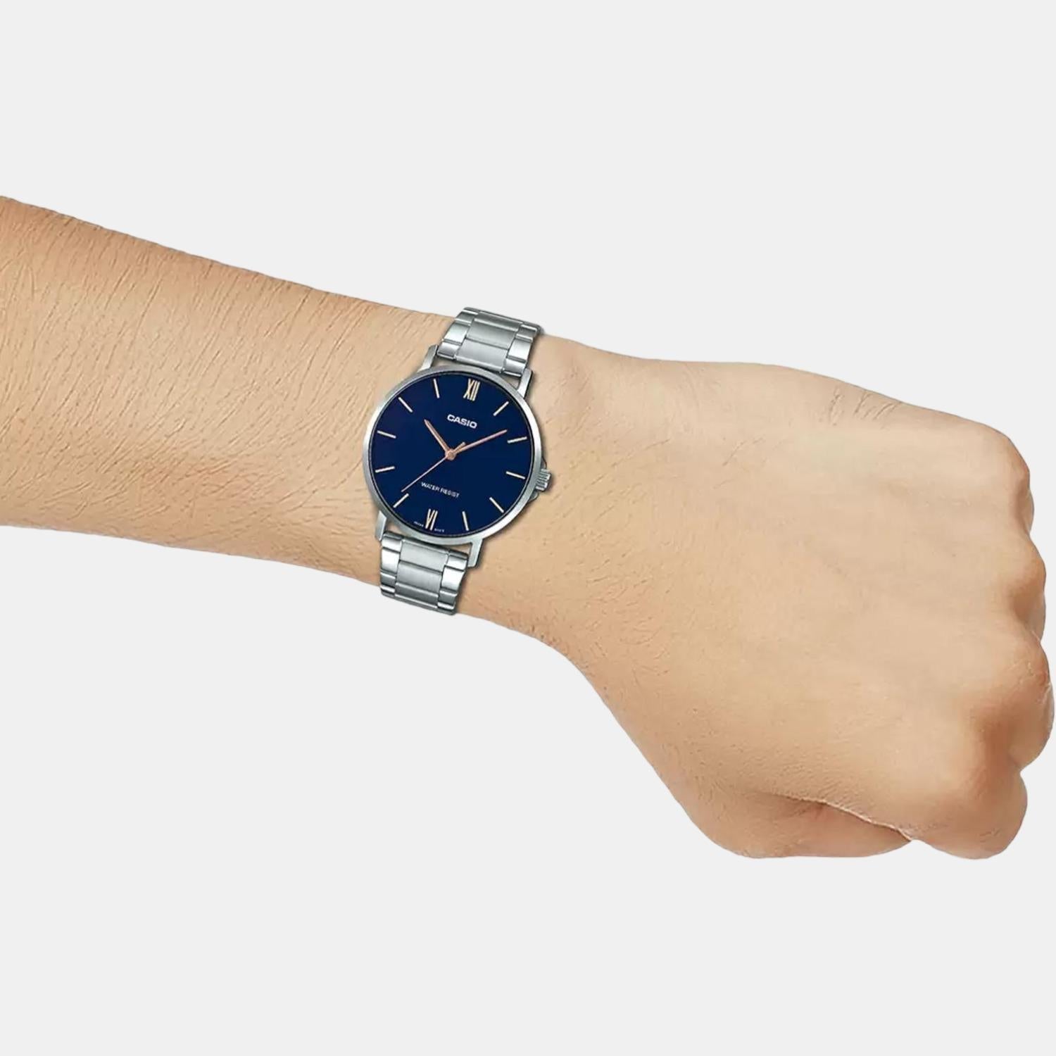 Enticer Men Quartz Blue Dial Analog Stainless Steel Watch A1613