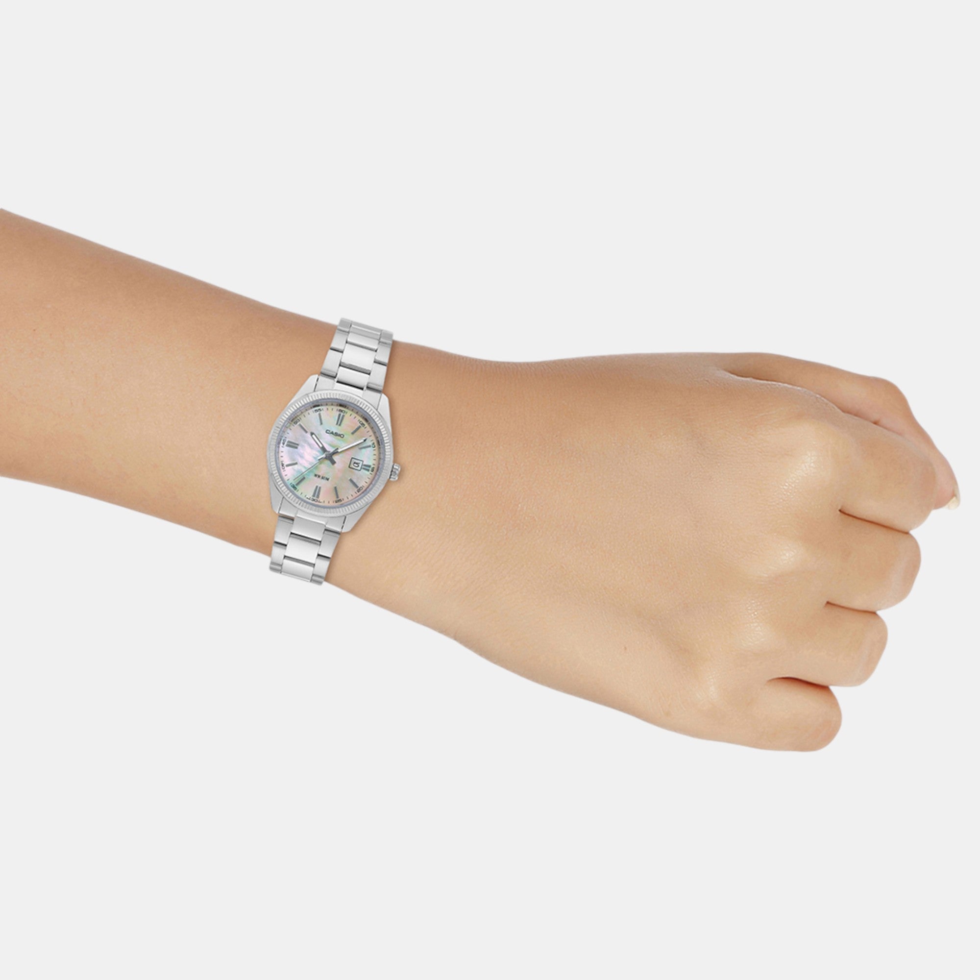 Enticer Women Quartz Multi Dial Analog Stainless Steel Watch A2364