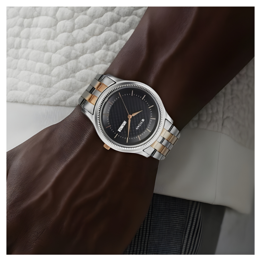 Titan 1824KM02 | Titan Karishma Quartz Analog with Day and Date Blue Dial Stainless Steel Strap Watch For Men