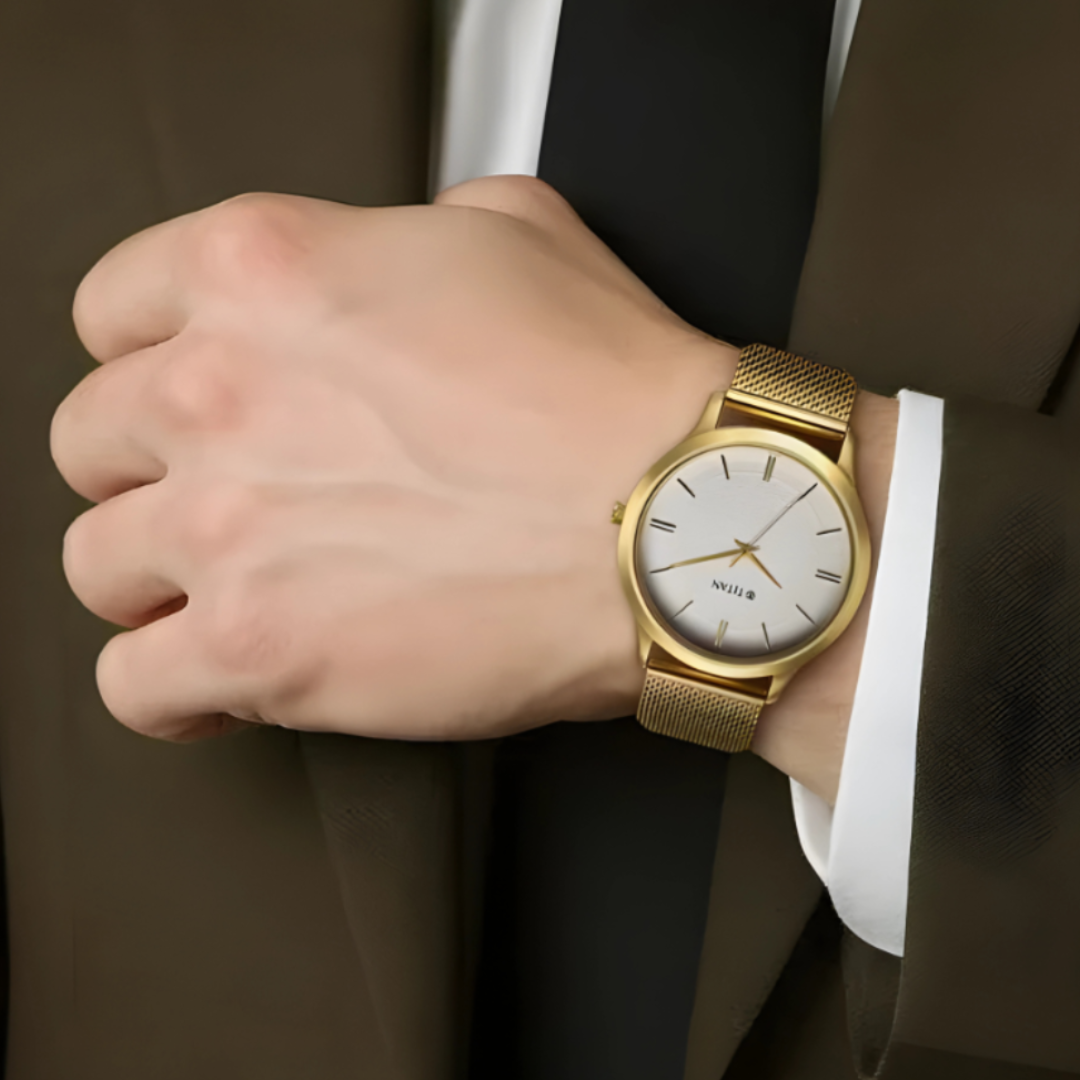 Titan 1825YM11 | Titan Karishma Quartz Analog White Dial Stainless Steel Strap Watch for Men