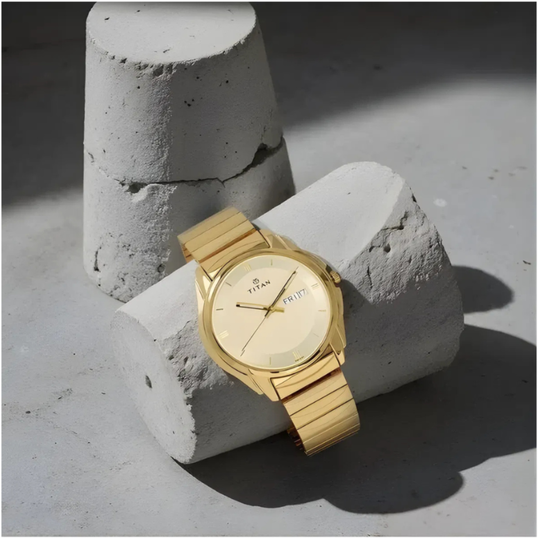 Titan 1578YM05 | Titan Quartz Analog with Day and Date Champagne Dial Golden Stainless Steel Strap Watch For Men