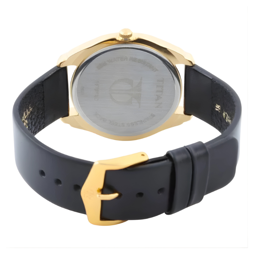 Titan 1578YL04 | Titan Quartz Analog with Day and Date Silver Dial Leather Strap Watch for Men