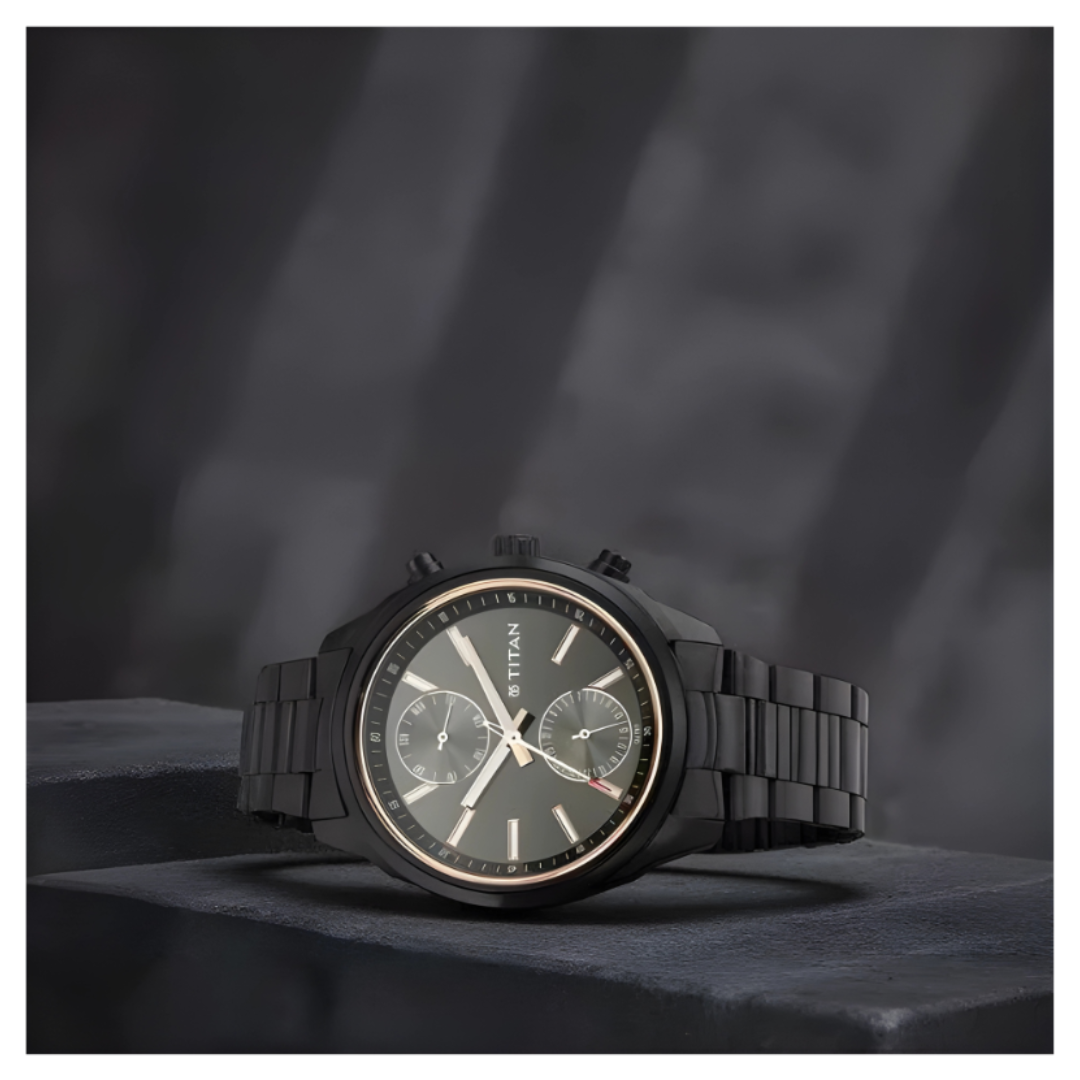 Titan 1733NM01 | Titan Men's Metropolitan Luxe: Multifunction Mono black Dial with Two-Tone Stainless Steel Bracelet Watch