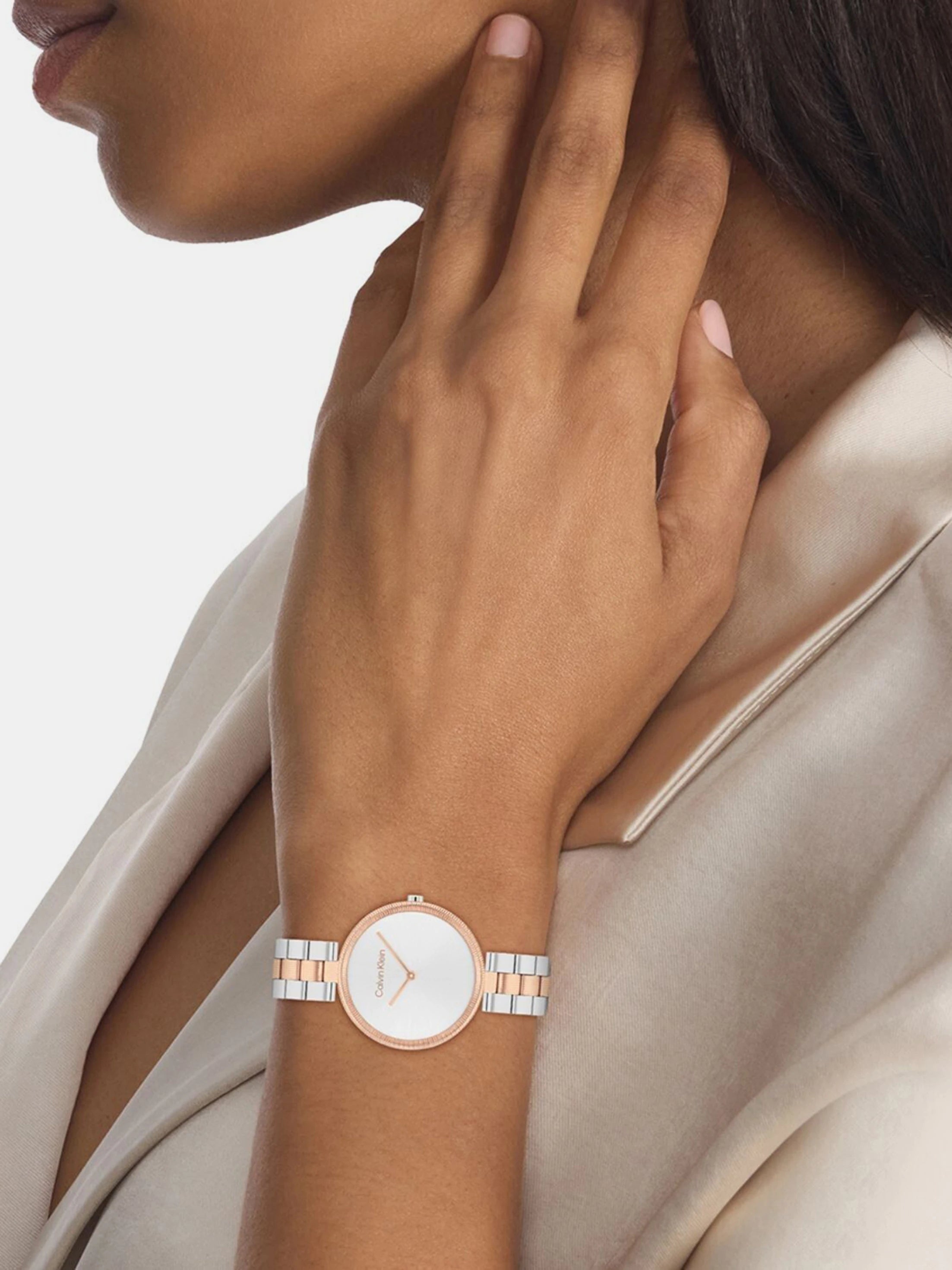 Calvin Klein 25100040 | Gleam Women Quartz Silver Dial Analog Stainless Steel Watch